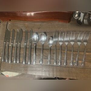 Columbia Beaded Handle Stainless Steel Flatware Set